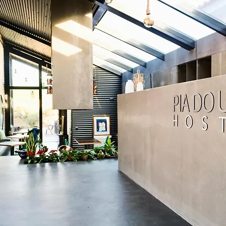 Pia Do Urso Hostel